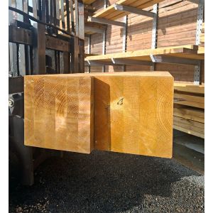 Poteau Contre Collé Pin R4F Traité CL3 vert 195x195mm De 3000 mm à 6000 mm
