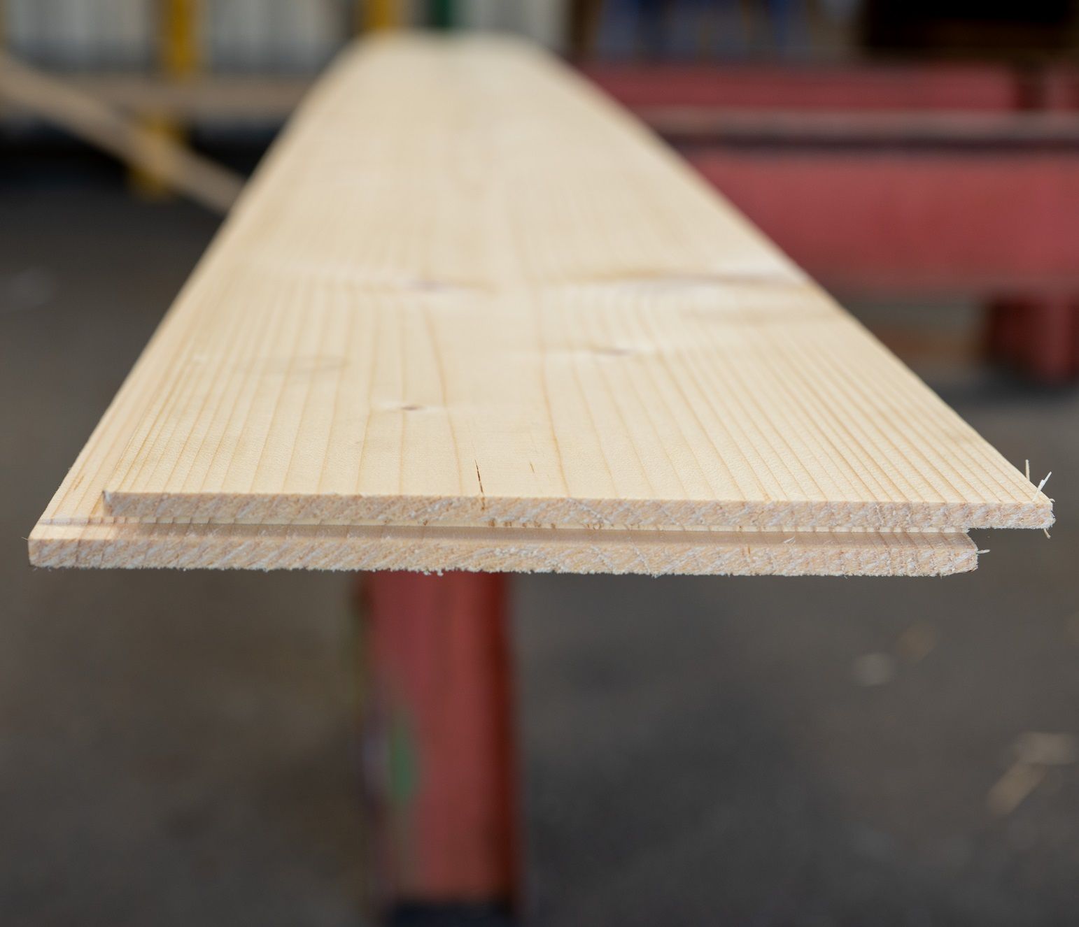 Volige Sapin Epicéa Rabotée mi bois 16x185mm De 4200 mm à 5100 mm